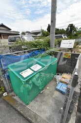 ラ　カーサ一津屋の物件外観写真